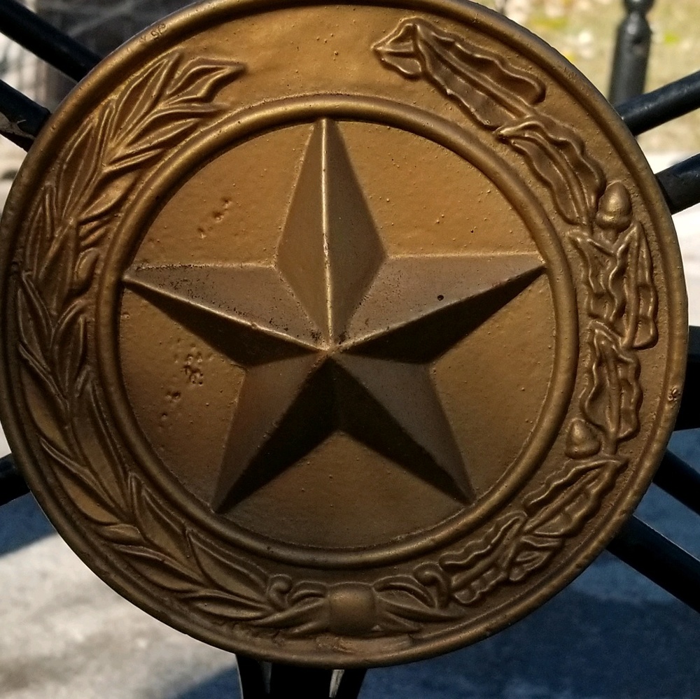 Meet your Posher, Carol